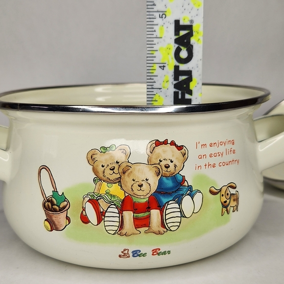Vintage Bee Bear Enamel Pot - Picture 7 of 7